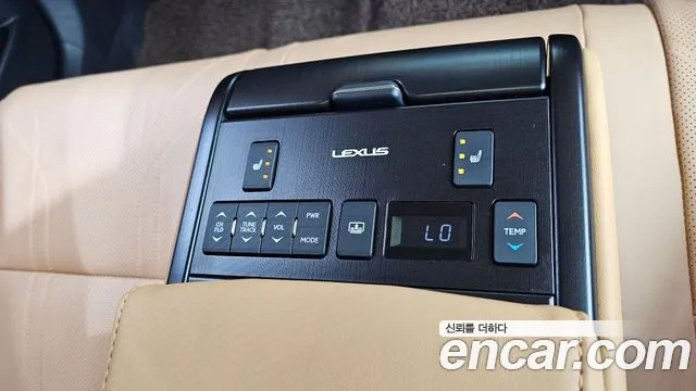 Lexus ES Generation 7 — Фото автомобиля 17