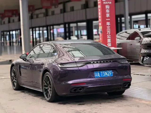 Porsche Panamera — Фото автомобиля 11