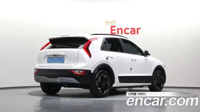 Kia Niro Niro (New) — Фото автомобиля 2