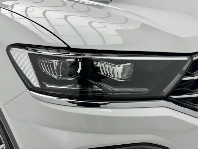 Volkswagen T-Roc — Фото автомобиля 10
