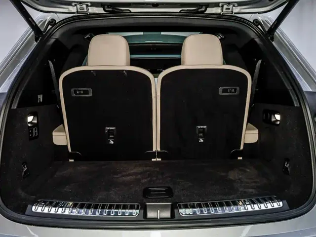 Li Auto L8 — Фото автомобиля 6