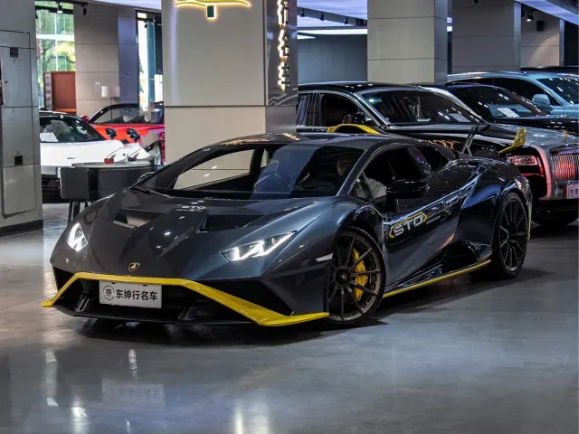 Фотография автомобиля — Lamborghini Huracan