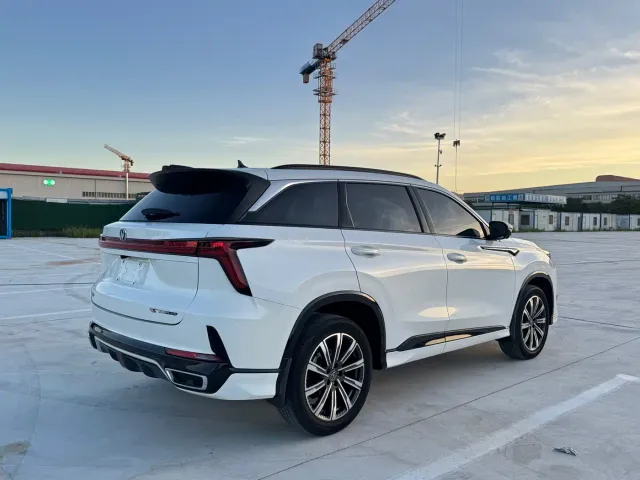Changan CS75 Plus — Фото автомобиля 5