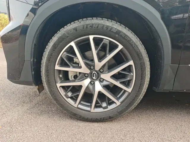 GAC Trumpchi GS8 — Фото автомобиля 22