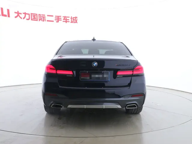 BMW 5 Series — Фото автомобиля 21