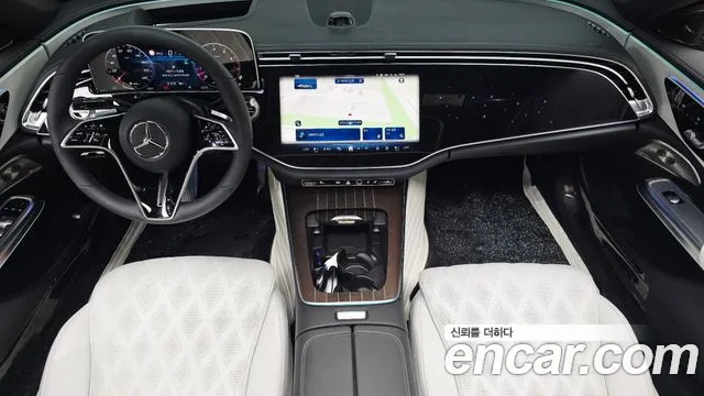 Mercedes-Benz E-Class — Фото автомобиля 6