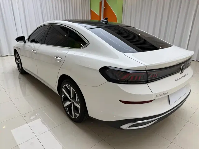 Volkswagen Lamando — Фото автомобиля 13