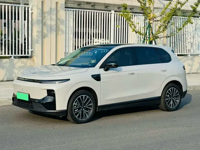 Фотография автомобиля — Leapmotor B10