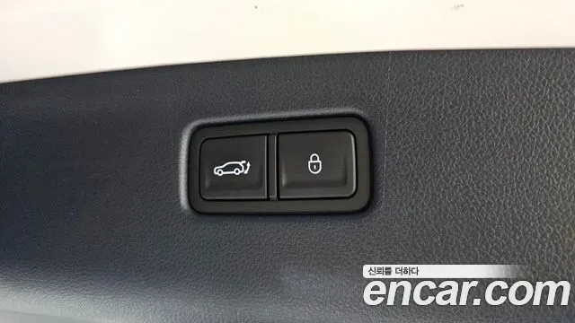 Genesis GV70 2.5T Бензин AWD — Фото автомобиля 18