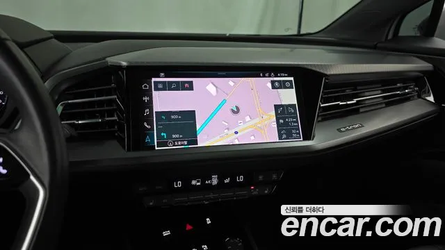 Audi Q4 e-tron F4 — Фото автомобиля 18