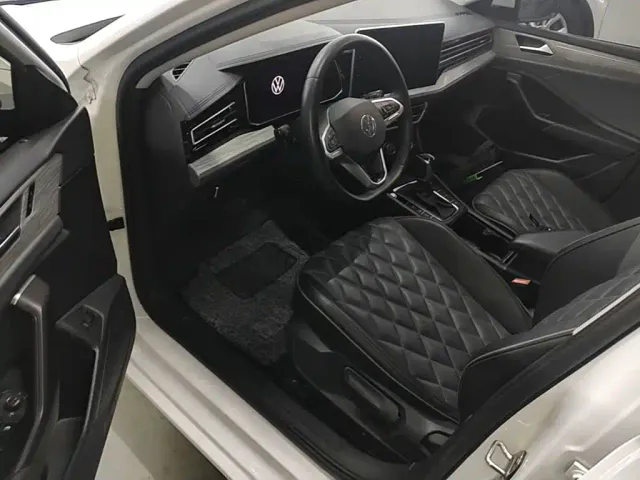 Volkswagen Sagitar — Фото автомобиля 15