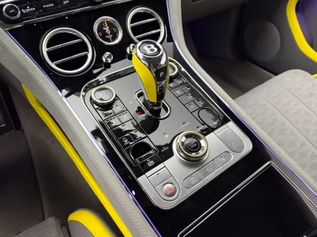 Bentley Continental Plug-in Hybrid — Фото автомобиля 22