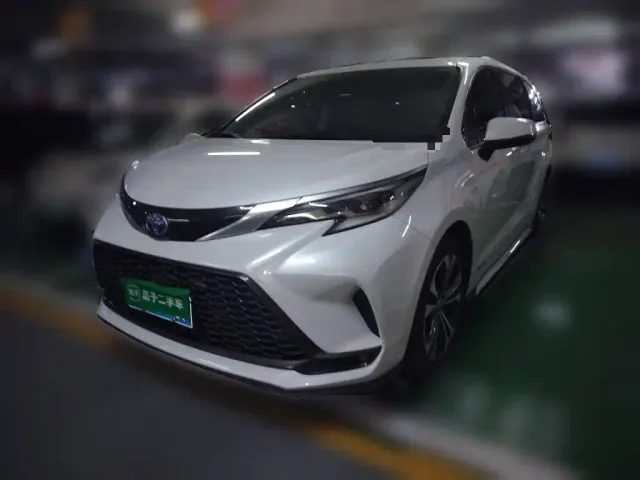 Фотография автомобиля — Toyota Granvia
