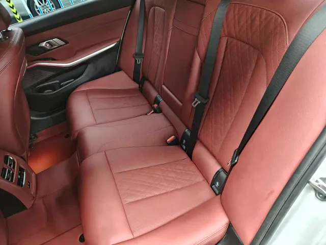 BMW 3 Series — Фото автомобиля 17