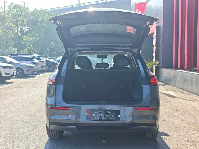 Geely Galaxy E5 — Фото автомобиля 12