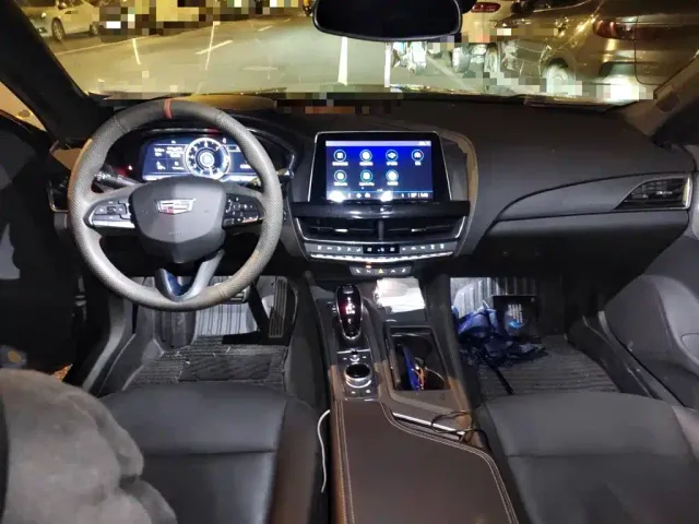 Cadillac CT5 — Фото автомобиля 10