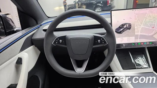 Tesla Model Y — Фото автомобиля 2