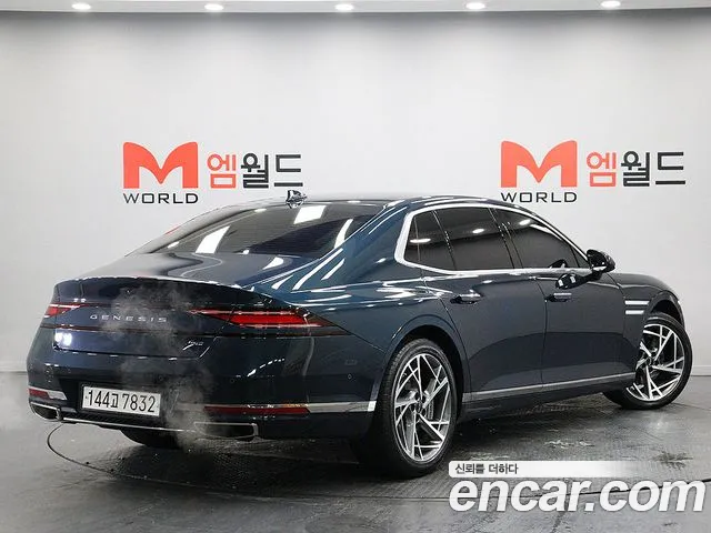 Genesis G90 Бензин 3.5 турбо AWD — Фото автомобиля 5