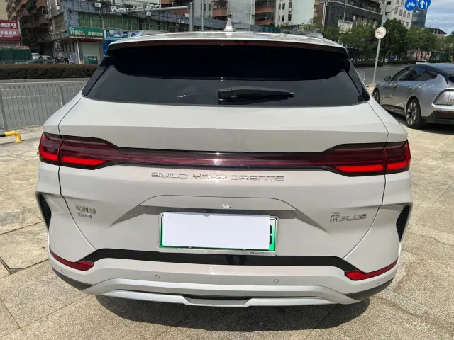 BYD Song PLUS — Фото автомобиля 8