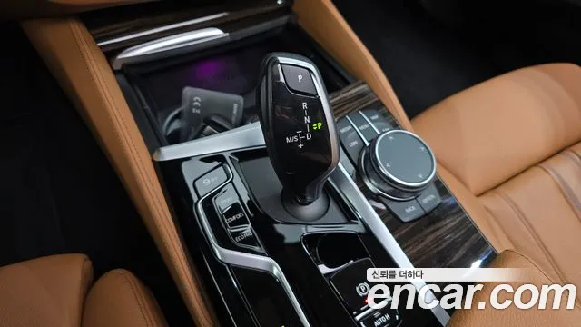 BMW 5 Series G30 — Фото автомобиля 12