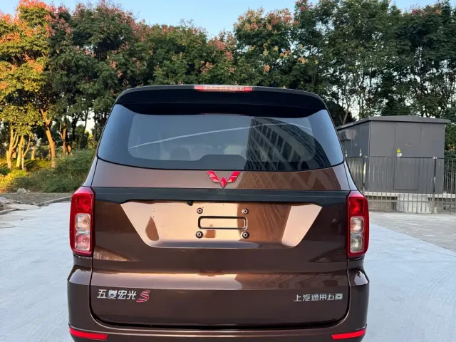 Wuling Hongguang — Фото автомобиля 5