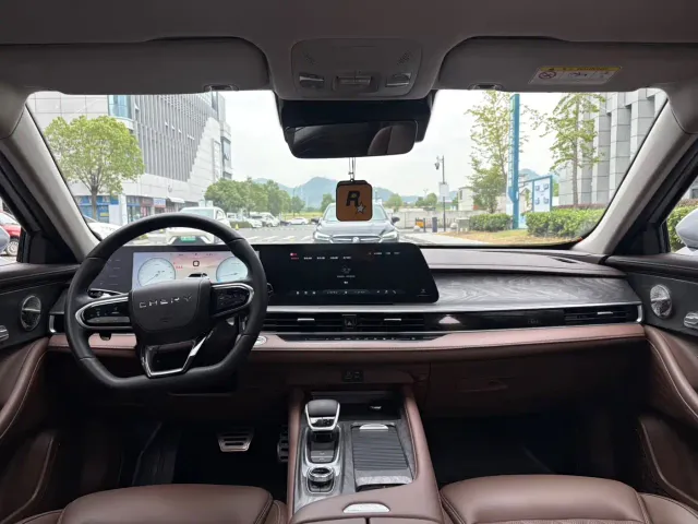 Chery Arrizo 8 — Фото автомобиля 11