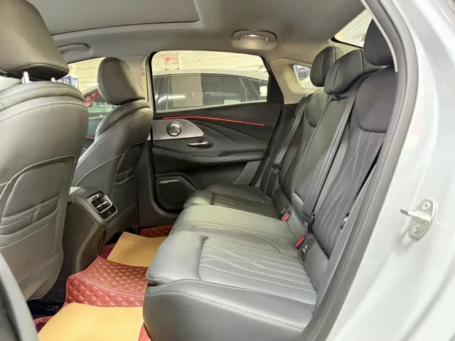 Chery Arrizo 8 — Фото автомобиля 12