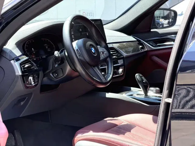 BMW 5 Series — Фото автомобиля 4