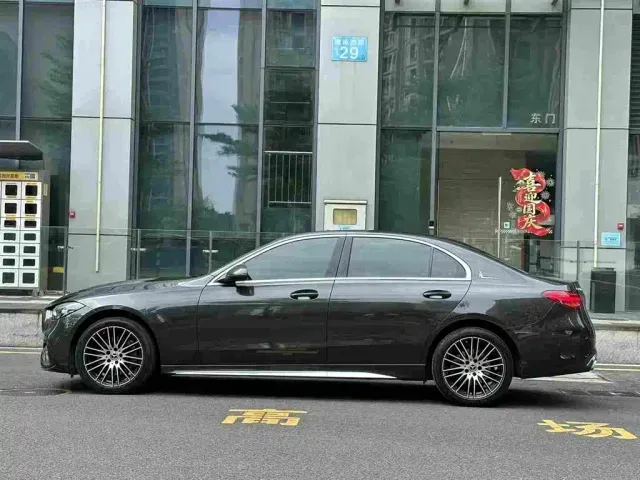 Mercedes-Benz C-Class — Фото автомобиля 2