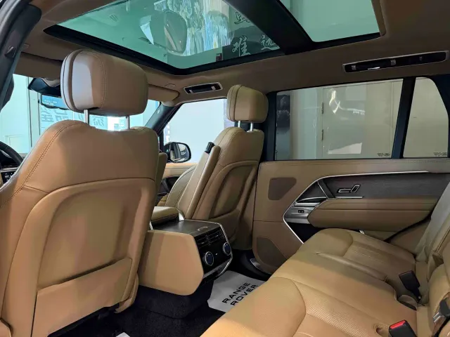Land Rover Range Rover — Фото автомобиля 16