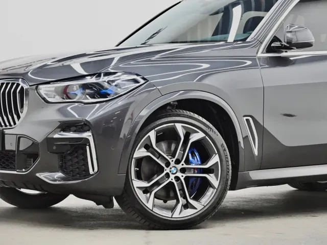 BMW BMW X5 2022 Facelift xDrive 40Li Premium M Sport Package — Фото автомобиля 26