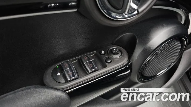 Mini Cooper Cooper 5 дверей Classic Plus — Фото автомобиля 17