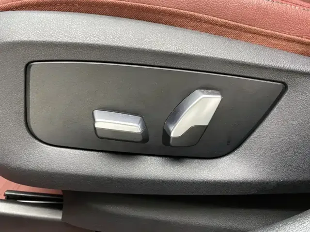 BMW 5 Series — Фото автомобиля 26