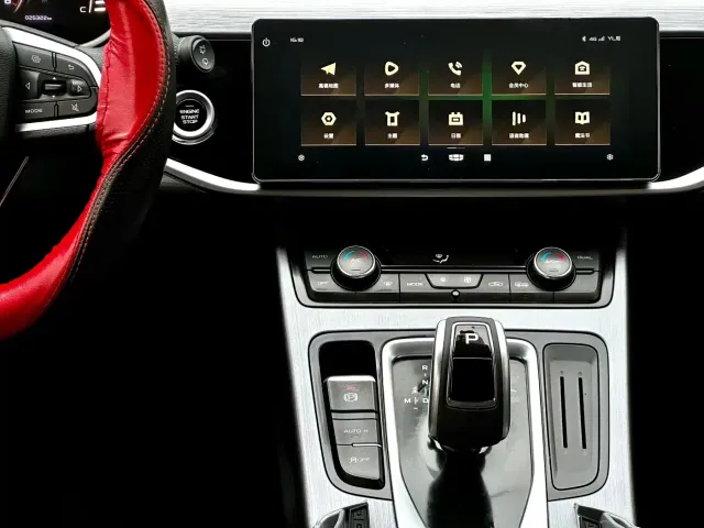 Geely Boyue — Фото автомобиля 9