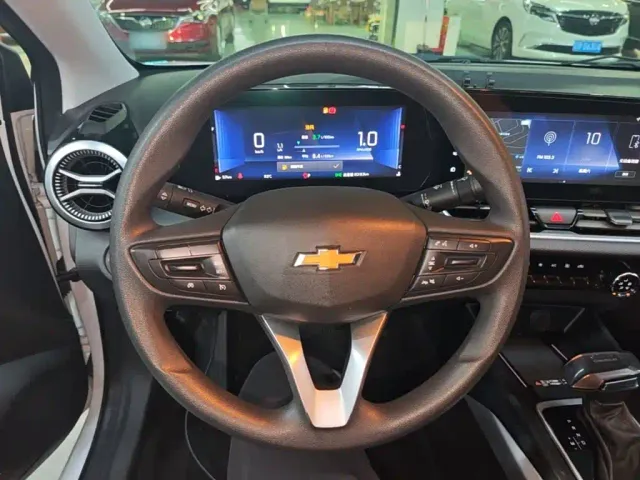 Chevrolet Monza — Фото автомобиля 10