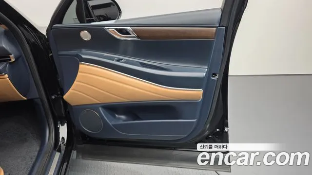 Genesis GV80 2.5T Бензин AWD — Фото автомобиля 18