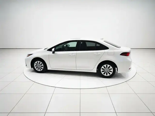 Toyota Corolla — Фото автомобиля 25