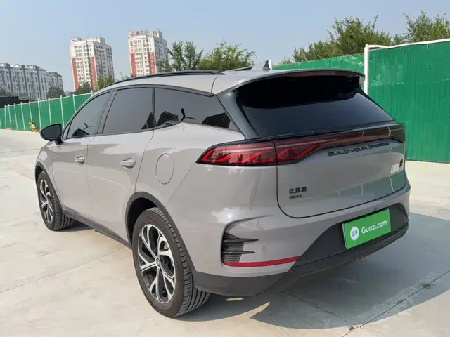 BYD Tang — Фото автомобиля 14