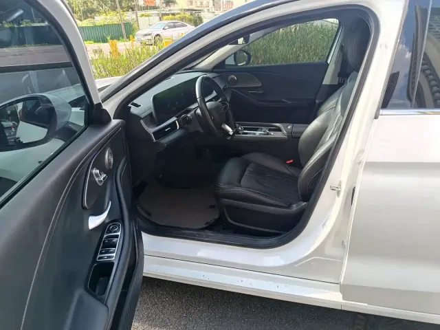Chery Arrizo 8 — Фото автомобиля 4