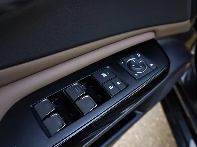 Lexus ES — Фото автомобиля 10