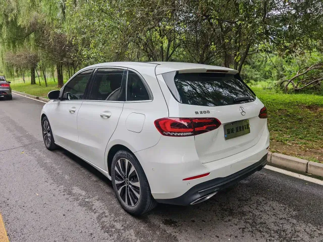 Mercedes-Benz B-Class — Фото автомобиля 12