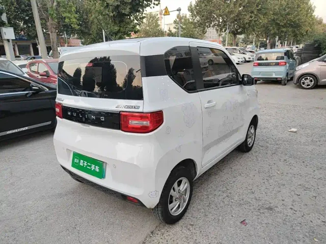 Wuling Hongguang Mini EV — Фото автомобиля 6