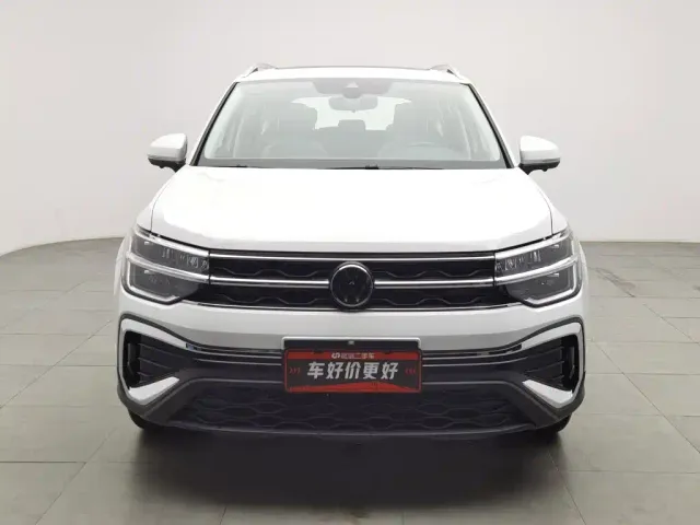 Volkswagen Tharu — Фото автомобиля 3