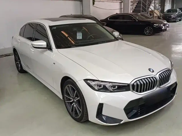 BMW 3 Series — Фото автомобиля 3