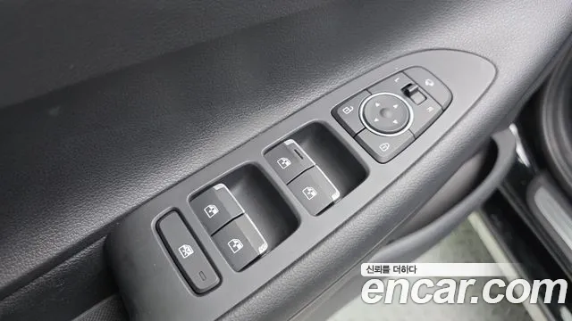 Hyundai Grandeur Новый Grandeur IG 3.0 LPi (Для проката) — Фото автомобиля 12
