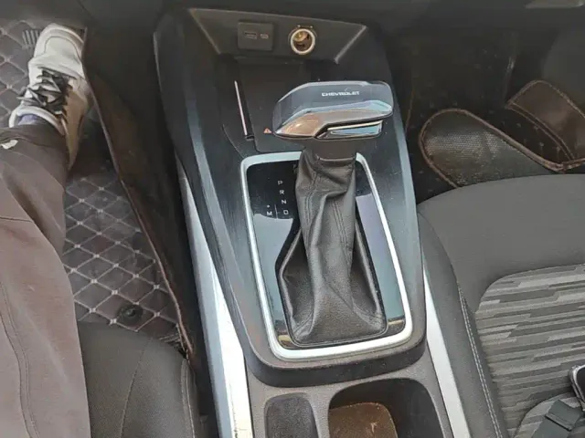 Chevrolet Monza — Фото автомобиля 13
