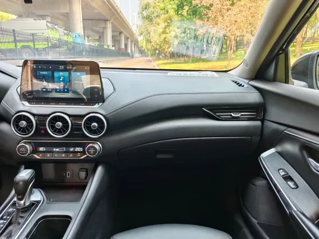 Nissan Sylphy — Фото автомобиля 14