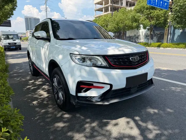 Geely Boyue — Фото автомобиля 3