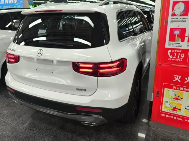 Mercedes-Benz GLB-Class — Фото автомобиля 3