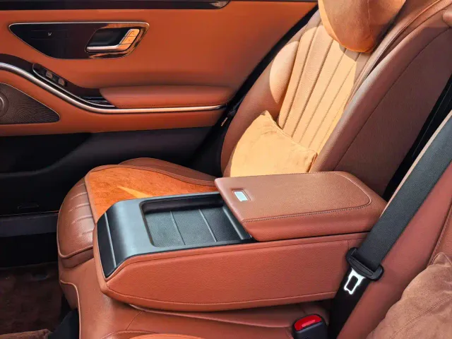 Mercedes-Benz S-Class — Фото автомобиля 26